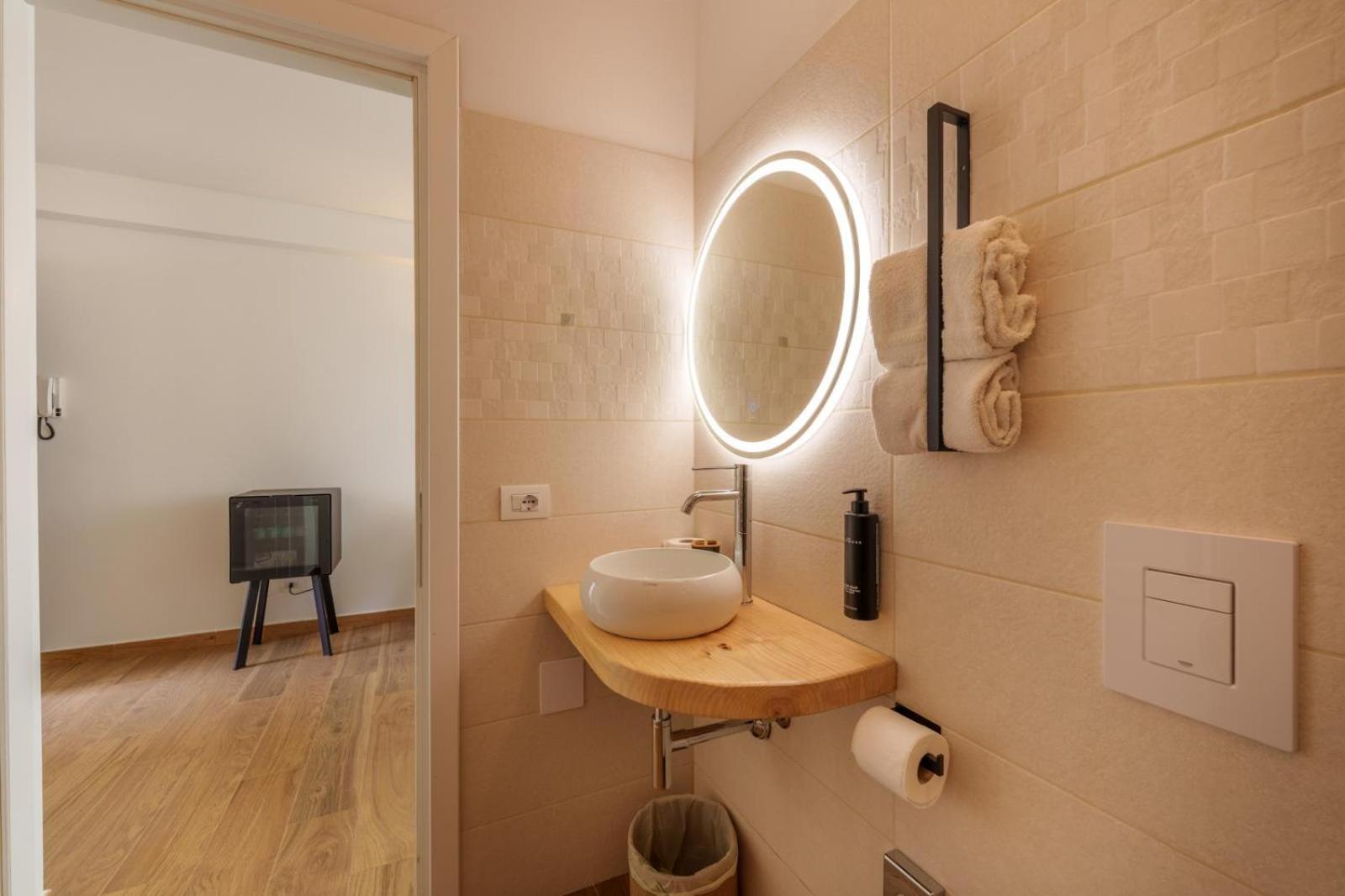 Hotel Dome House Olbia Esterno foto