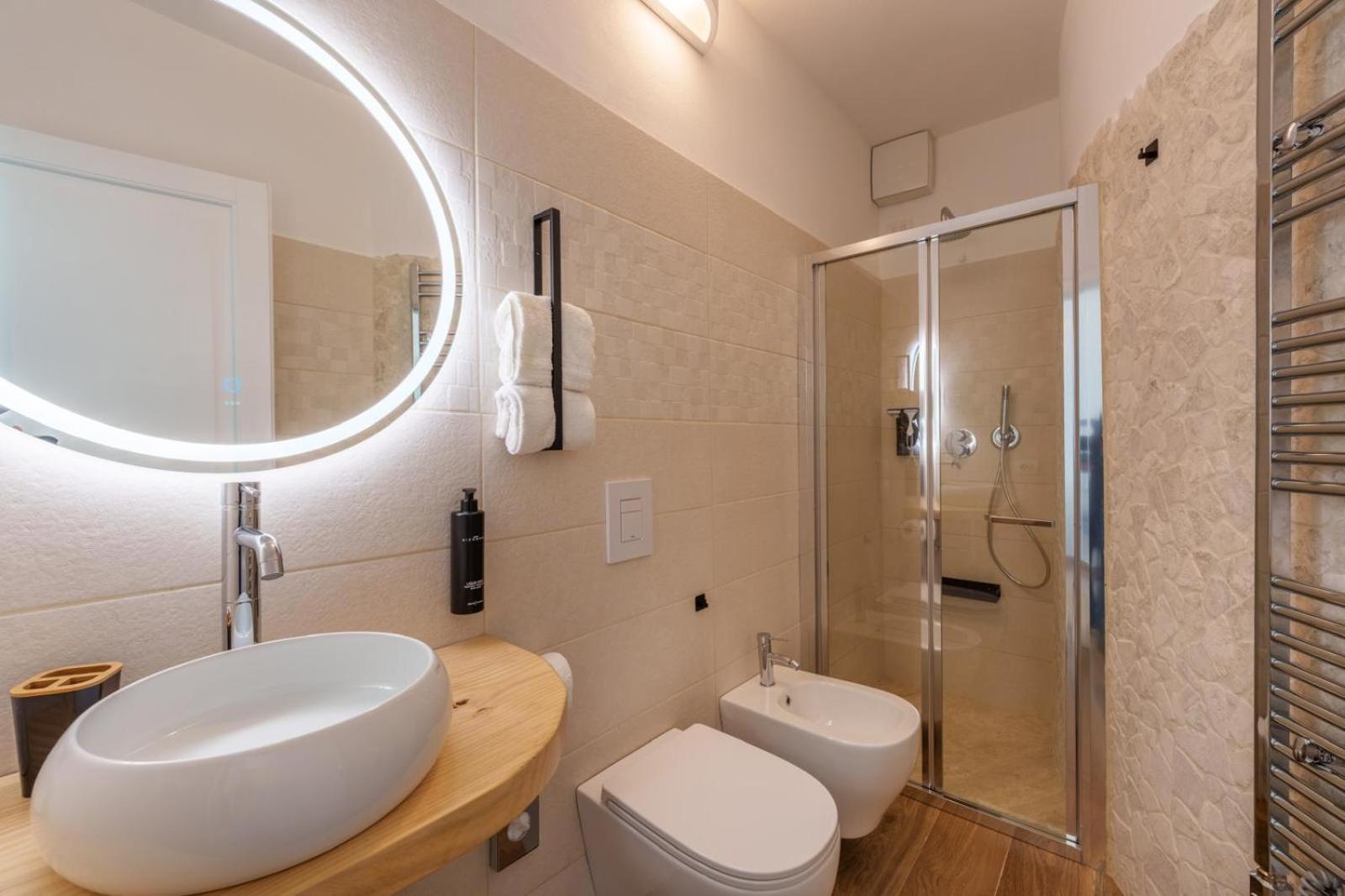 Hotel Dome House Olbia Esterno foto