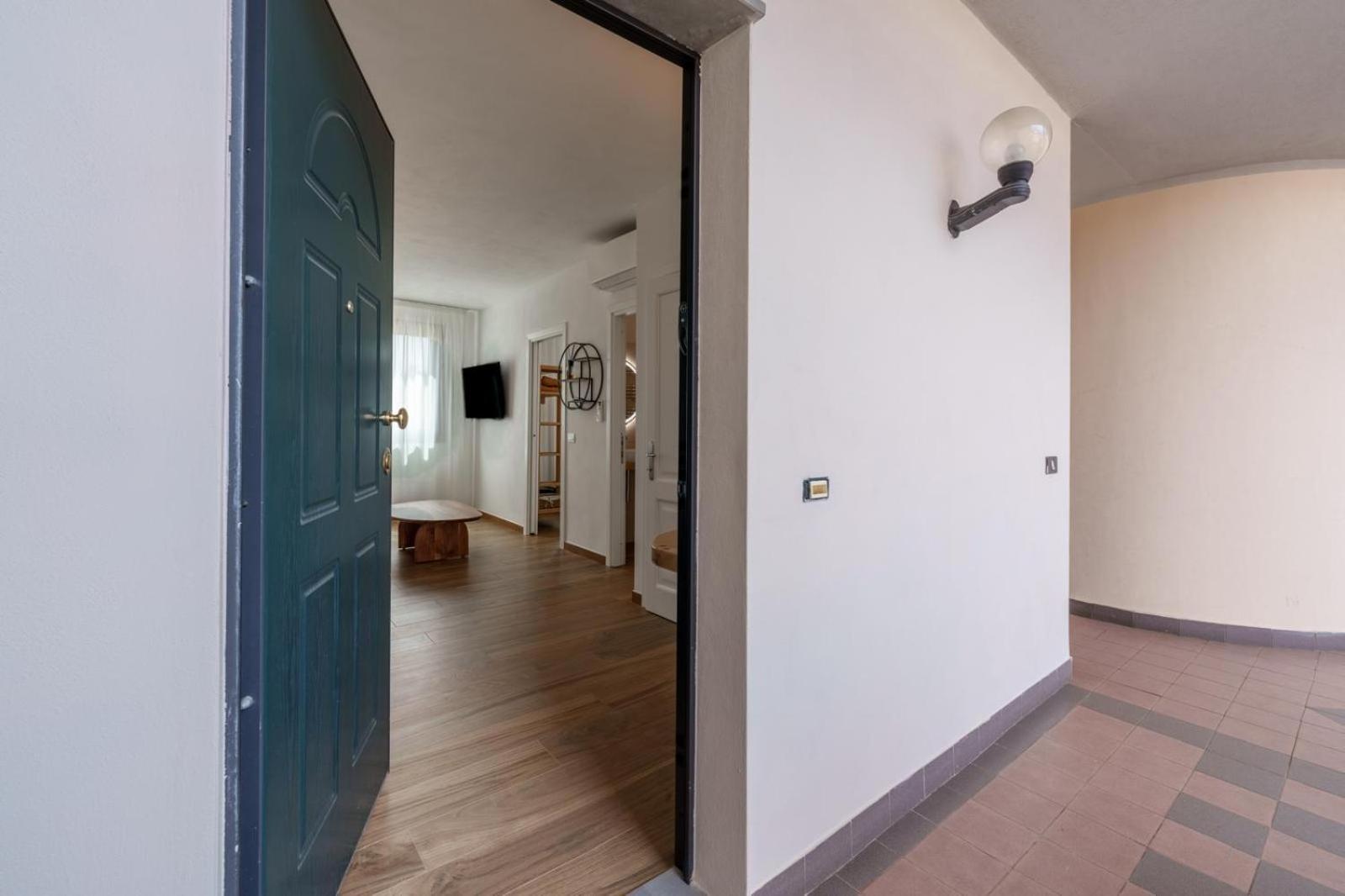 Hotel Dome House Olbia Esterno foto
