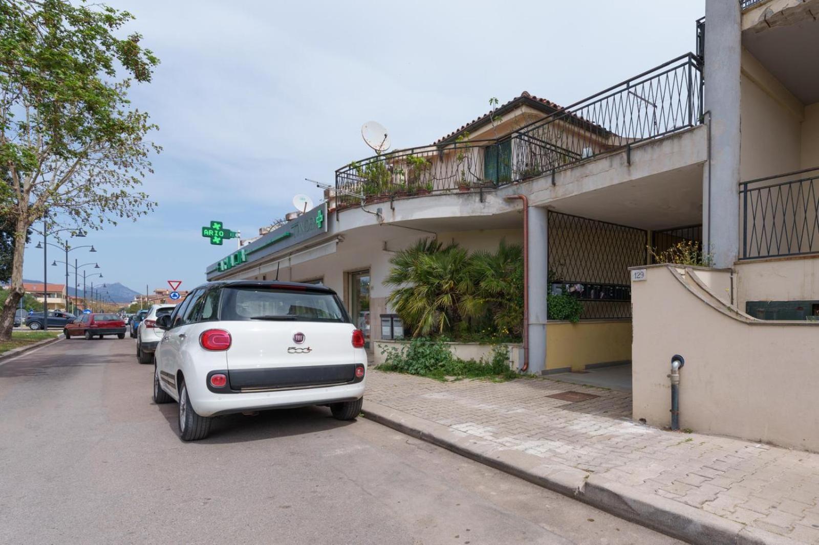Hotel Dome House Olbia Esterno foto